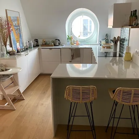 Beautiful Kids Friendly With Montmartre View דירה *