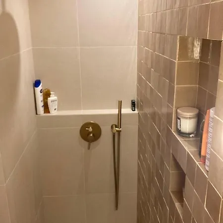 Beautiful Kids Friendly With Montmartre View شقة