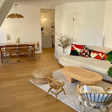 Beautiful Kids Friendly With Montmartre View شقة