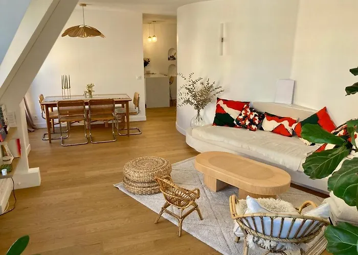 Beautiful Kids Friendly With Montmartre View شقة