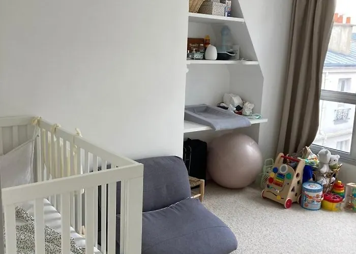 شقة Beautiful Kids Friendly With Montmartre View باريس